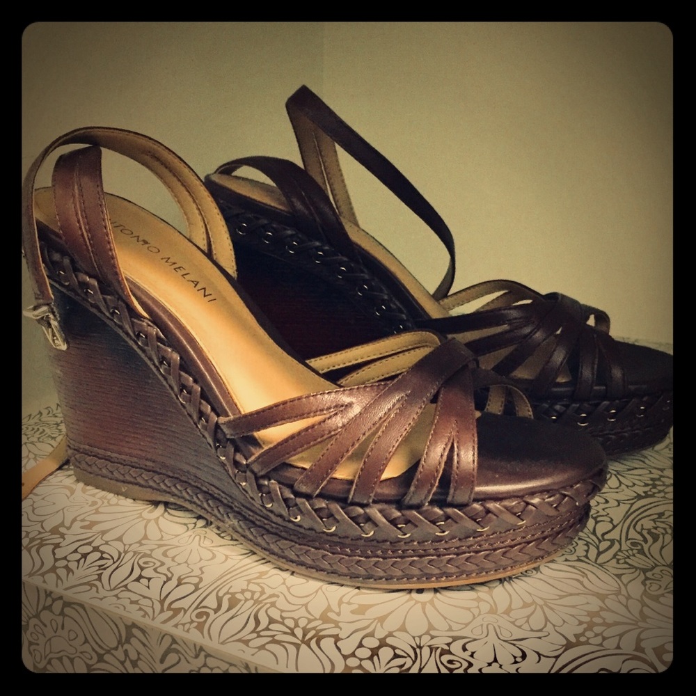 Antonio Melani strappy brown heels, size 7